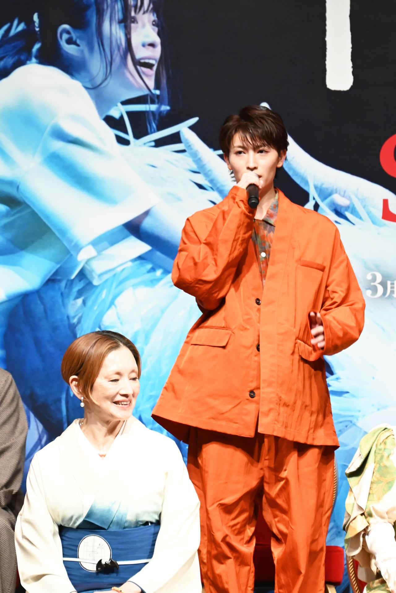 増子敦貴（右） - 舞台「千と千尋の神隠し」川栄・福地に上白石らが