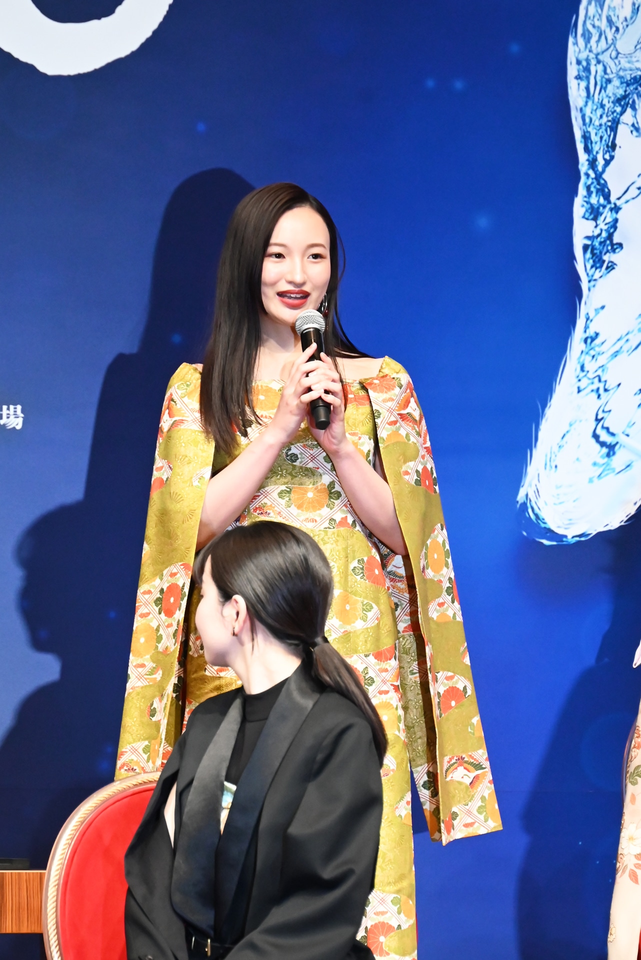 華優希