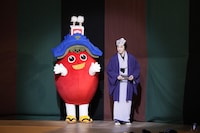 「三月花形歌舞伎」桜プロ「乍憚手引き口上」より。