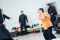 「南出めぐみ舞台生活十五周年記念興行『自作THEエンド』」稽古の様子。