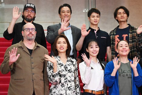 ブロードウェイミュージカル「カム フロム アウェイ」囲み取材の様子。