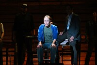 ブロードウェイミュージカル「カム フロム アウェイ」ゲネプロの様子。