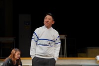 山田ジャパン 2024年3月公演「愛称→蔑称」より。（Photo by Wataru Yoshida）