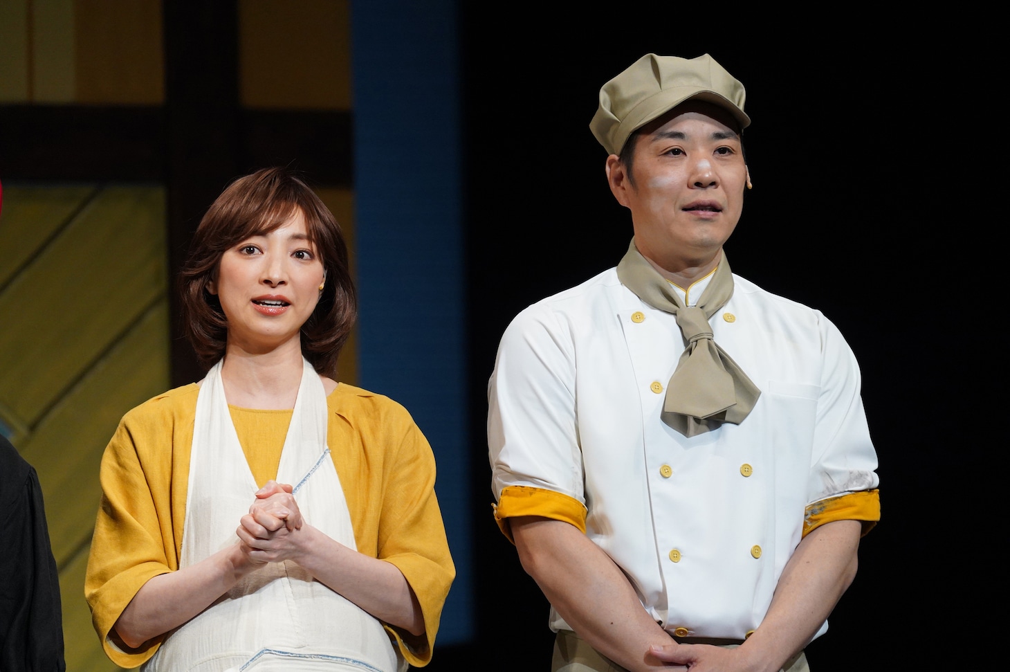 左から白羽ゆり、藤原一裕。