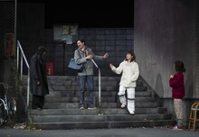 赤堀雅秋プロデュース「ボイラーマン」より。（撮影：引地信彦）