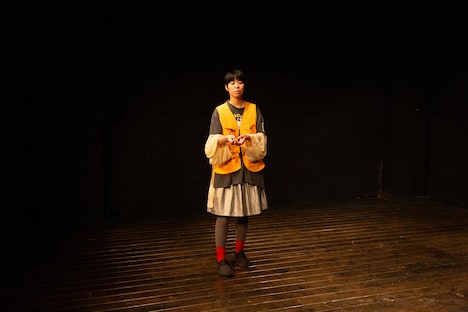 「つかの間の道」より。（撮影：黒田菜月）※黒田菜月の「黒」は旧字体が正式表記。