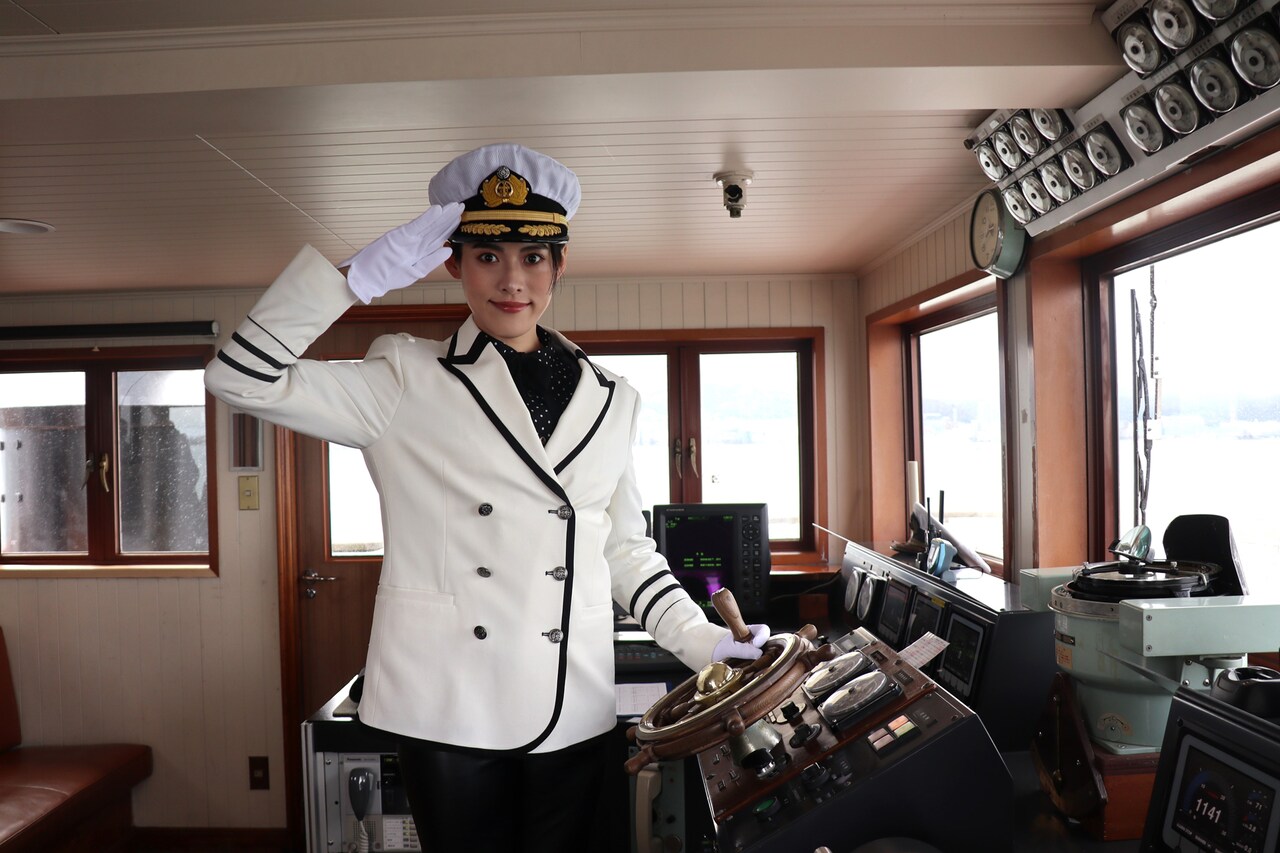 翼和希が船長という大役に「大変光栄で、緊張しました」、春の到来告げる「びわ湖開き」に登場