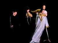 「メディア / イアソン」より。（撮影：細野晋司）