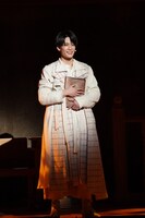 「Musical『HOPE』 THE UNREAD BOOK AND LIFE」より。（撮影：岩田えり）