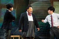 「うねり～踊らない二人～」より。