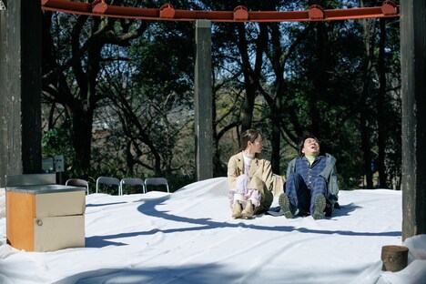 ルサンチカ 野外公演「更地」より。（Photo by manami tanaka）