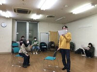 「雲を掴む」稽古の様子。