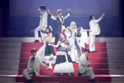 「青山オペレッタ THE STAGE ～メッザ・ルーナ / 光と影～」より。