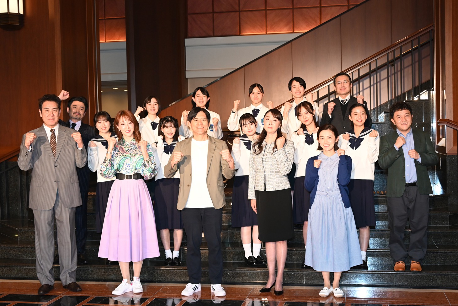 「新生！熱血ブラバン少女。」囲み取材の様子。