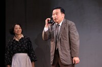 こまつ座「夢の泪」より。（撮影：宮川舞子）