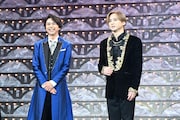 左から佐藤勝利、堂本光一。