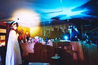 劇団しようよ「人形のいいえ」より。（撮影：白幡健太郎）