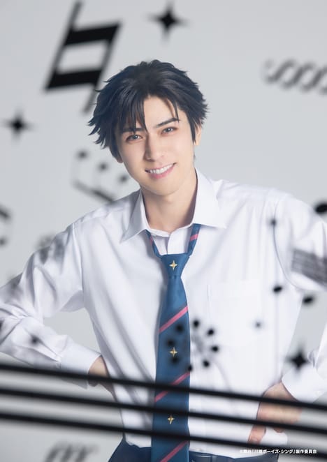 加藤将扮する白鳥修治。