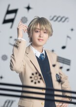 横山賀三扮する小橋快人。