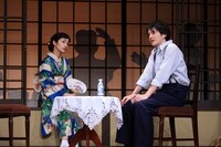 M&Oplaysプロデュース「帰れない男～慰留と斡旋の攻防～」より。（撮影：宮川舞子）