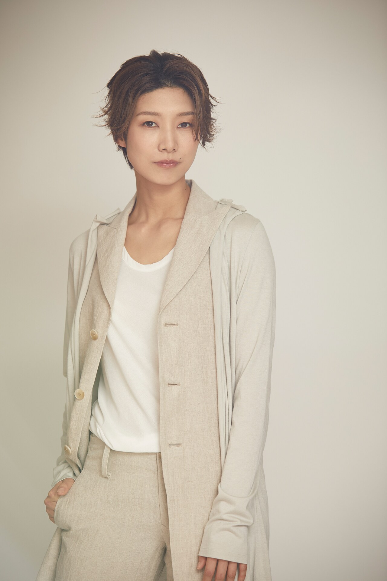 WOWOW「宝塚プルミエール」月替わりナレーター、トップバッターは天華えま