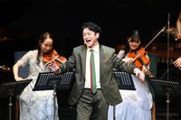 「～0歳からお年寄りまで、みんなのコンサート～はじめまして！」より。(c)山田毅