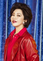 瀬奈じゅんのビジュアル。(c)磯部昭子