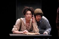 日本の劇団「第十七捕虜収容所」より。