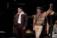 日本の劇団「第十七捕虜収容所」より。