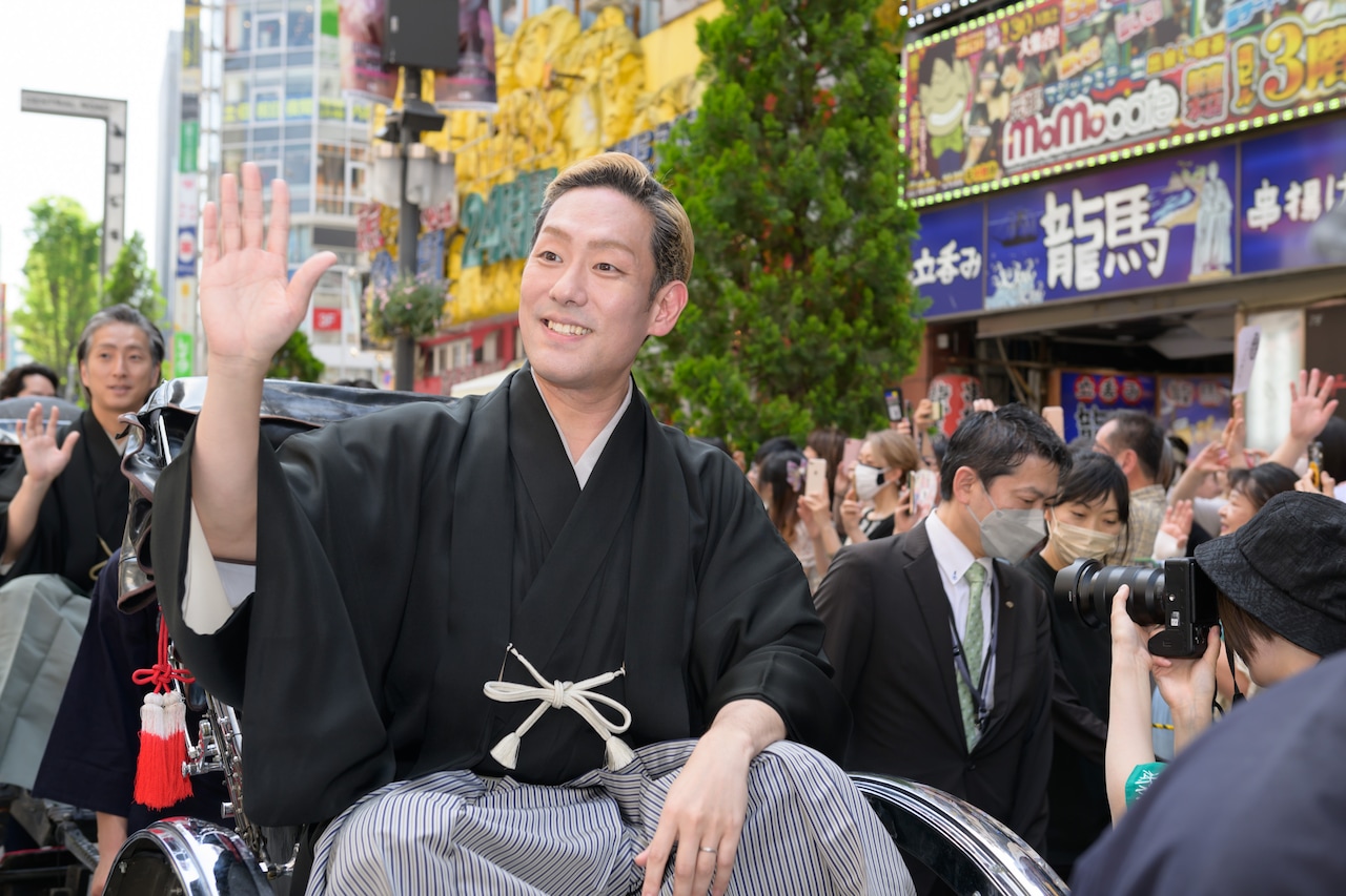 中村勘九郎：勘九郎ぶらり旅 Amazon.co.jp: 勘九郎ぶらり旅 因果はめぐる歌舞伎の不思議