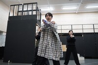 「女の友情と筋肉 THE MUSICAL -幸せの上腕二頭筋-」稽古場の様子。
