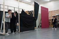 「女の友情と筋肉 THE MUSICAL -幸せの上腕二頭筋-」稽古場の様子。