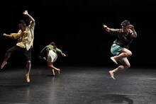 熊谷拓明のパフォーマンスの様子。（撮影：大洞博靖）