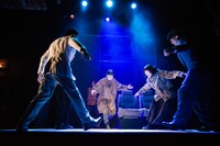 「山本試験紙 vol.2『ピクトグラム』」より。（撮影：水津惣一郎）