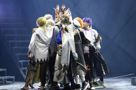 Experimental Theater「結合男子」より。（撮影：佐藤薫、高田真希子）