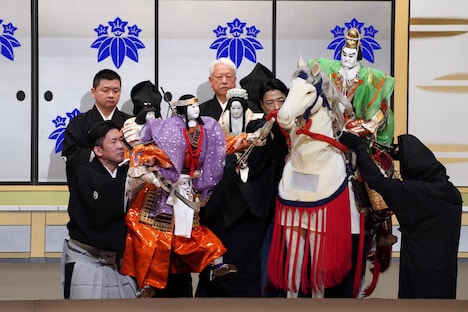 「令和6年5月文楽公演」Bプロより、「ひらかな盛衰記」の「義仲館の段」。（提供：国立劇場、撮影：小川知子）