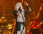 「『三上博史 歌劇』―私さえも、私自身がつくり出した一片の物語の主人公にすぎない―」より。（撮影：引地信彦、写真提供：MMJ）