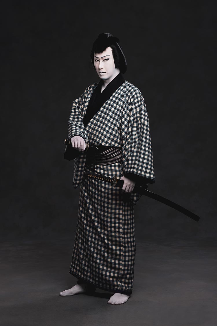 東海道四谷怪談」尾上松也扮する民谷伊右衛門。(c)松竹 [画像