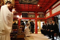 「六月博多座大歌舞伎」夜の部「東海道四谷怪談」の舞台安全成功祈願より、尾上右近。(c)博多座