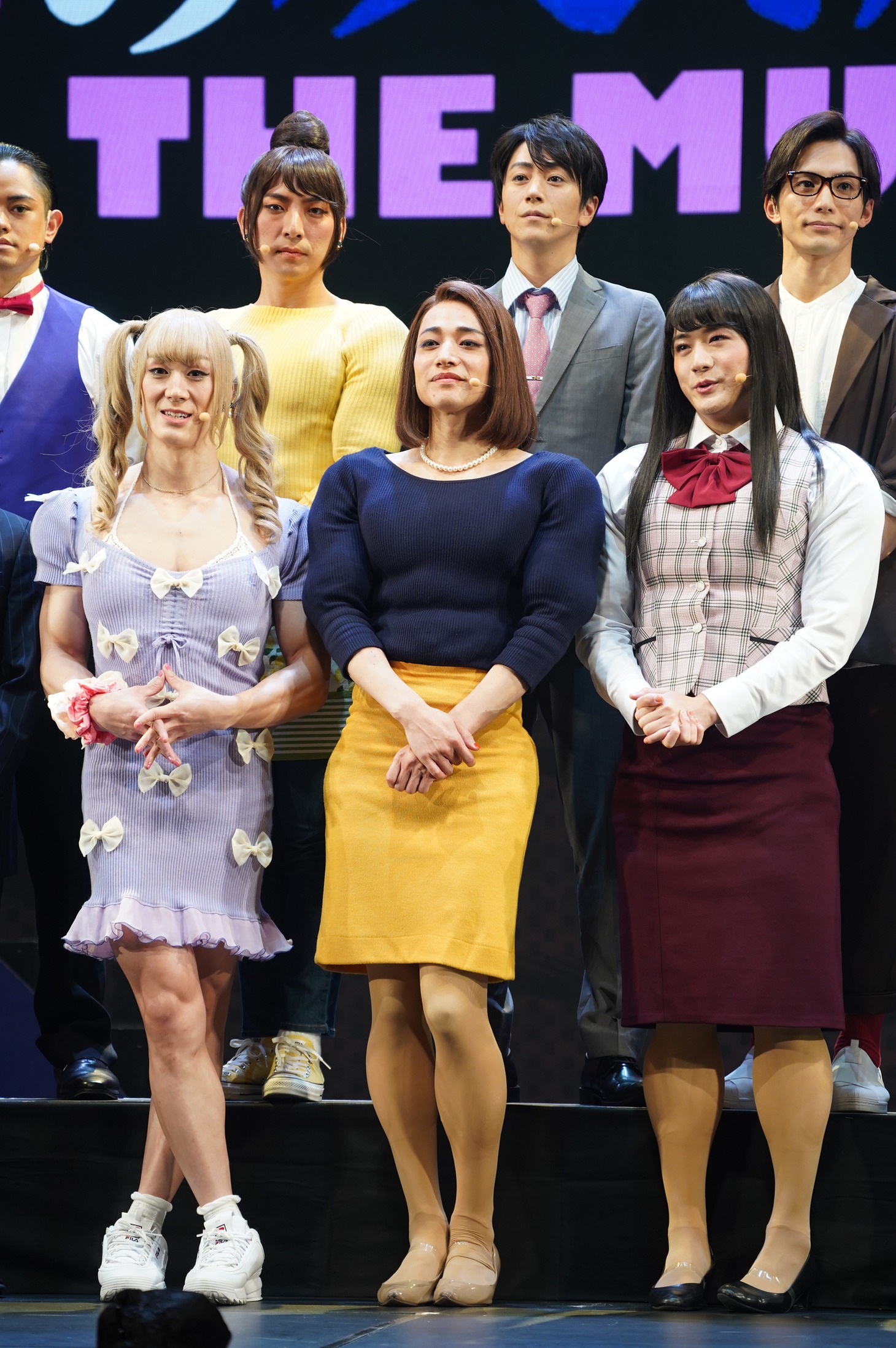 「女の友情と筋肉 THE MUSICAL -幸せの上腕二頭筋-」取材会より。前列左から青柳塁斗、福田悠太、冨岡健翔。