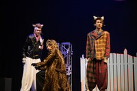 「なめ猫ロックショー！」より。（撮影：立川賢一、高瀬弥生）