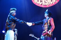 「なめ猫ロックショー！」より。（撮影：立川賢一、高瀬弥生）