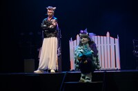 「なめ猫ロックショー！」より。（撮影：立川賢一、高瀬弥生）