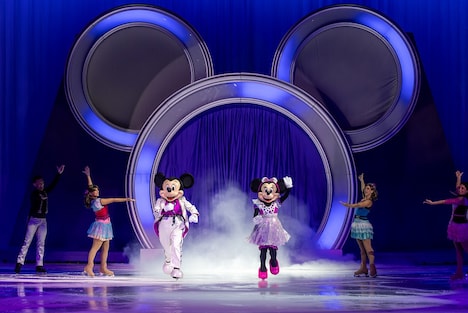 「ディズニー・オン・アイス」より。