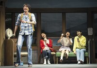 NAPPOS PRODUCE 舞台「湯を沸かすほどの熱い愛」より。(c)引地信彦