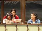 NAPPOS PRODUCE 舞台「湯を沸かすほどの熱い愛」より。(c)引地信彦