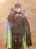 橋本真一扮するナナシ。