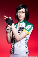 熊沢学扮する井尾谷諒。