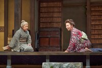 劇団青年座 第256回公演「ケエツブロウよ -伊藤野枝ただいま帰省中」より。