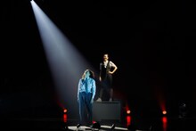 柿喰う客 新作本公演2024「殺文句」より。（撮影：サギサカユウマ）